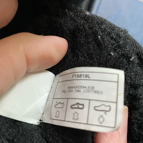 UGG Women’s Classic Short II Boots Size 8 Black - Picture 9 of 11